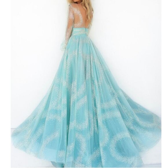 Tarik Ediz 51026 Mint Size 10 Evening Gown - Picture 3 of 3